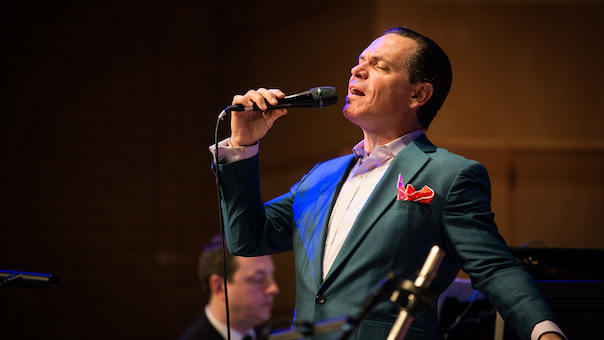 Kurt Elling steps out with the SNJO across Scotland